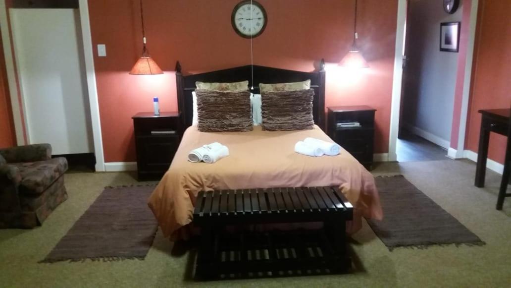 Silver Mist Guest House, Country Inn And Herberg Kaapsehoop Room photo