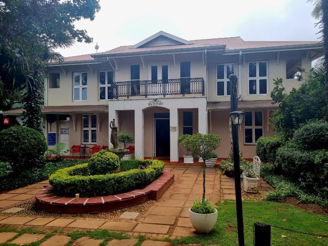 Silver Mist Guest House, Country Inn And Herberg Kaapsehoop Exterior photo